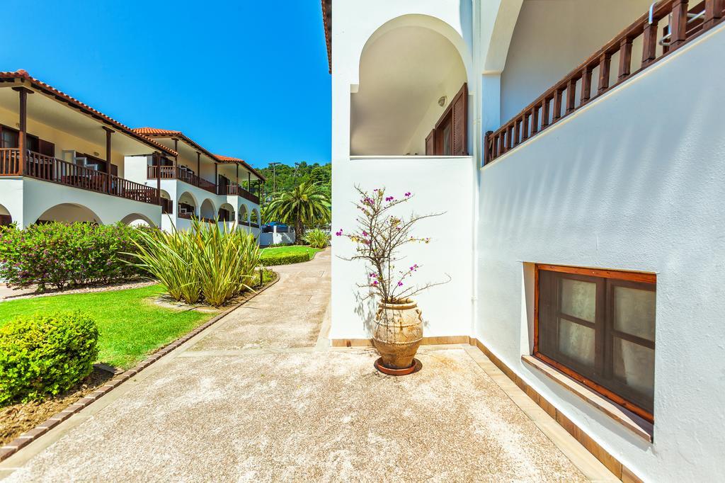 Xenios Possidi Paradise Hotel Dış mekan fotoğraf